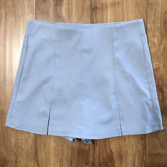 Top & Skirt Shorts Set/outfit/trendy/fashion - Picture 6 of 7